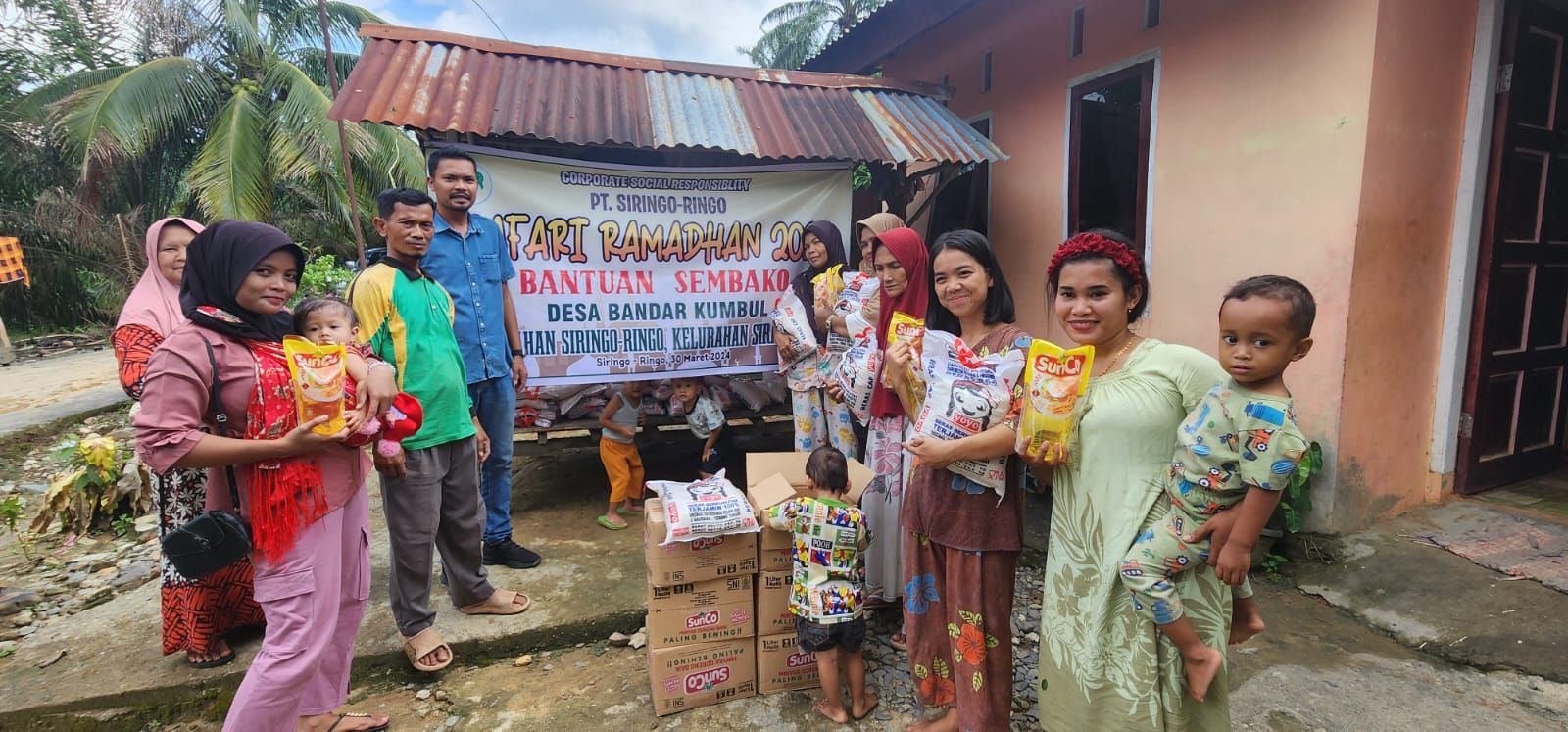 PT Siringo-ringo Kembali Salurkan CSR Berupa 159 Paket Sembako Kepada Masyarakat 
