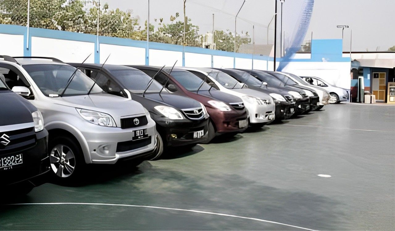 Rental mobil murah di Bogor.