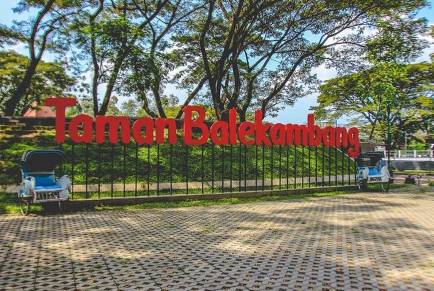 Taman Balekambang di Jalan Balekambang, Manahan, Kecamatan Banjarsari, Kota Surakarta, Jawa Tengah