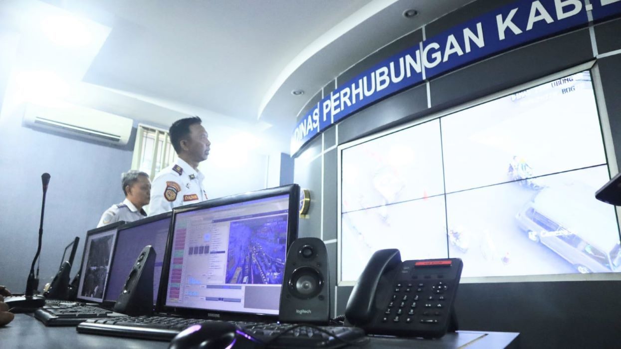 Dinas Perhubungan (Dishub) Kabupaten Bogor siap mengamankan mudik Hari Raya Idul Fitri 1445 Hijriah dengan memanfaatkan teknologi ATCS (Area Traffic Control System) dan 435 personel.