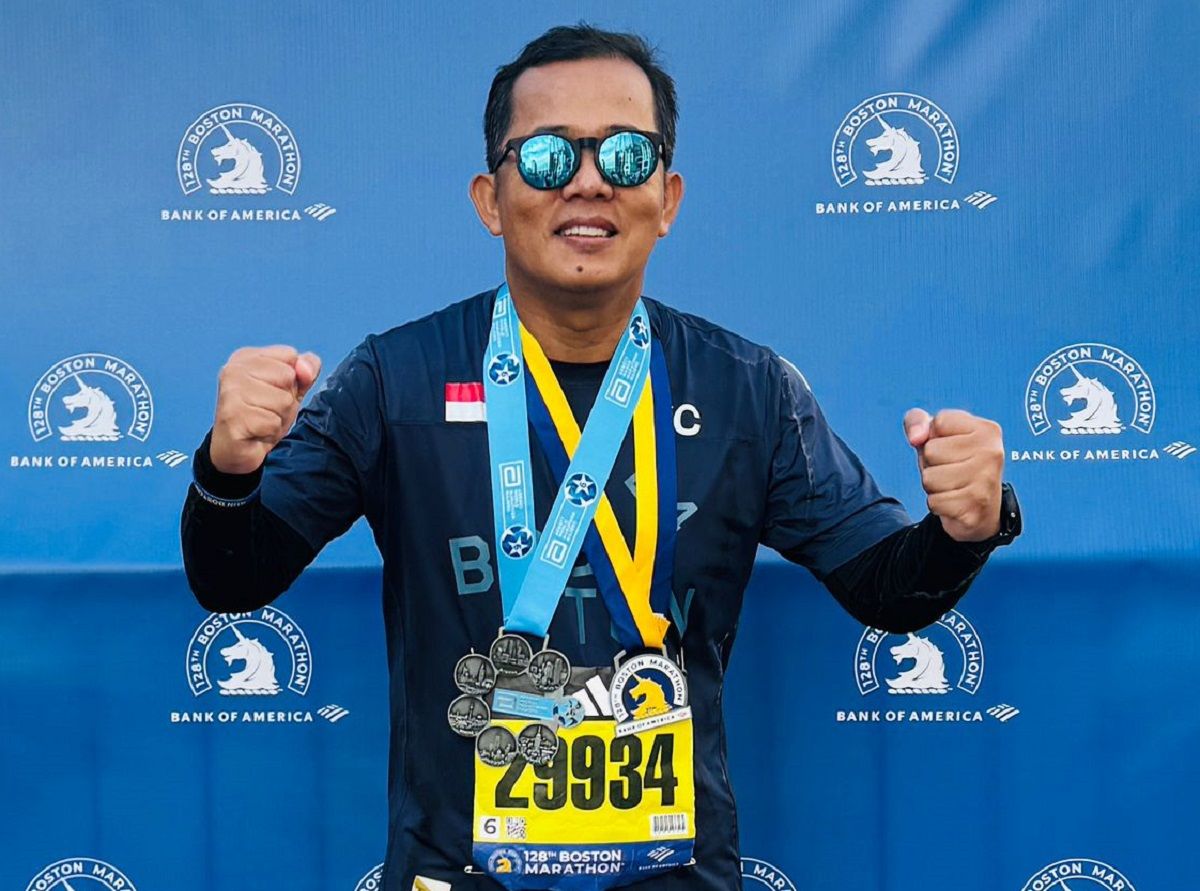 Ecep Suwardaniyasa Muslimin, menjadi jurnalis Indonesia pertama yang meraih Six Star Marathon di Boston, Amerika Serikat, Senin 15 April 2024 waktu setempat.*/Dok. Pribadi