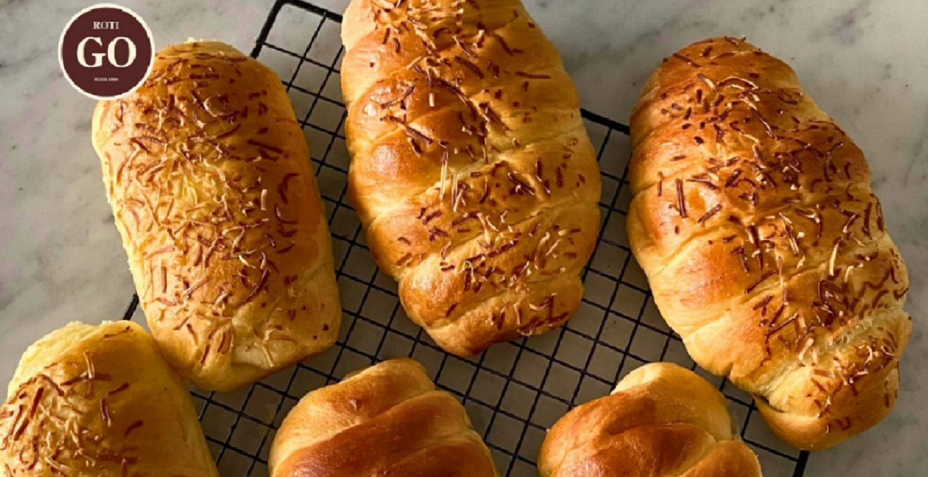 Produk roti GO yang kini juga dijual melalui toko daring dan pengiriman luar kota, tawarkan citarasa otentik.