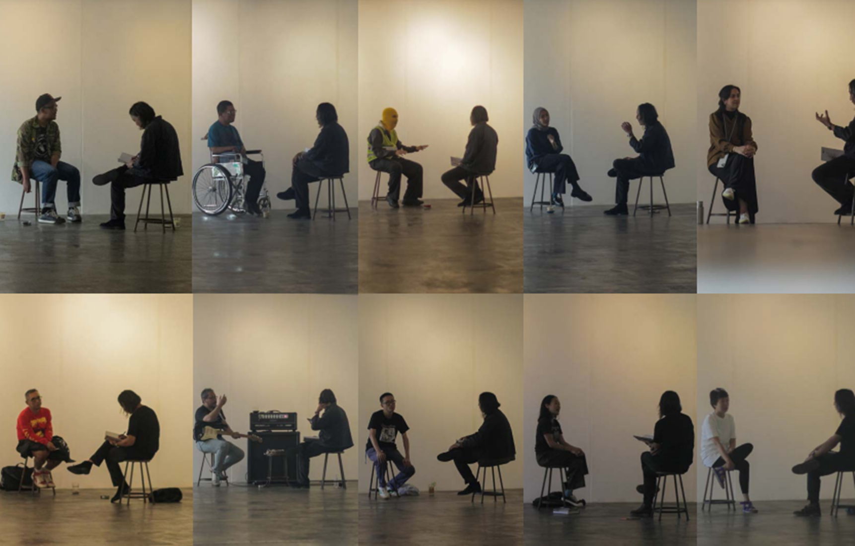 Krishnamurti Suparka dan sepuluh kawannya, berbincang saat menggelar pameran bertajuk "Ten Portraits" (After Stein, After Warhol, After 150 Days) di Orbital Dago, Bandung, pada 7 Maret—21 April 2024.