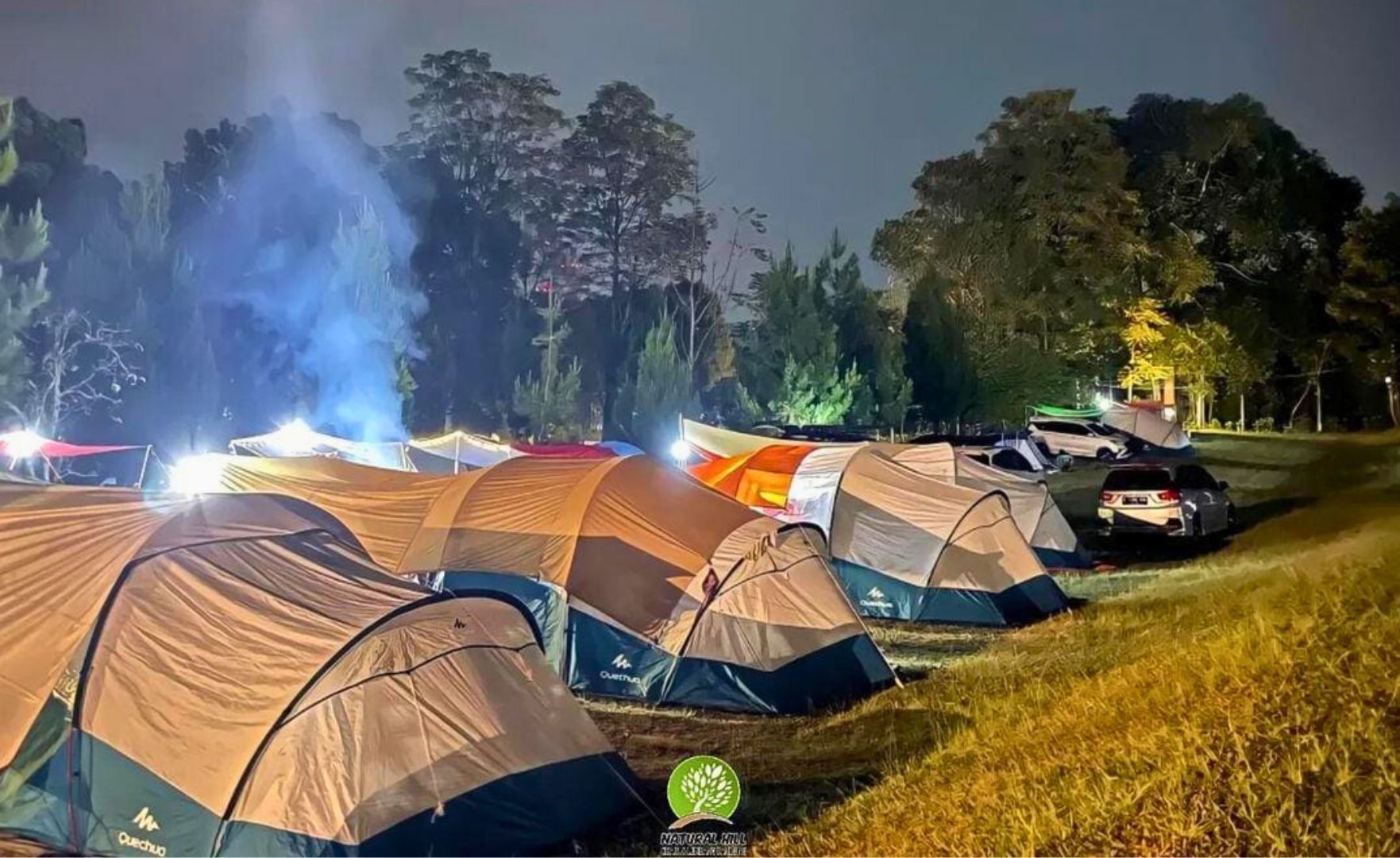 Suasana alam yang asri dan damai saat malam hari akan dirasakan saat berwisata ke Natural Hill Cisarua Lembang/ website/ Naturalhill.id