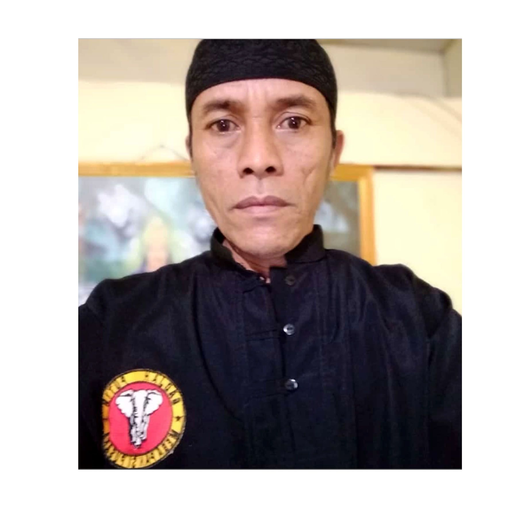 Abay Zulfan, seniman pisau dari Pasir Jambu, Kab. Bandung