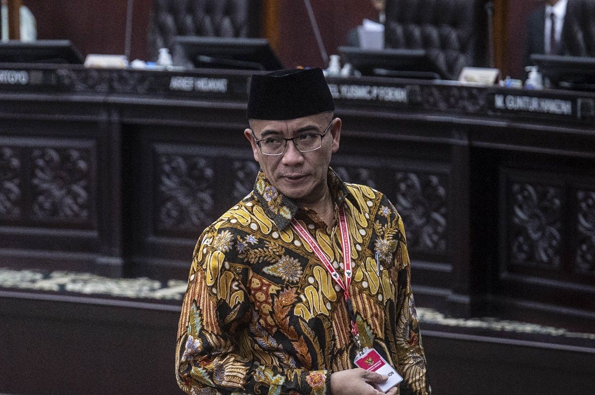 Ketua Komisi Pemilihan Umum (KPU) Hasyim Asy'ari bersiap mengikuti sidang perdana perselisihan hasil Pilpres 2024 di Gedung Mahkamah Konstitusi, Jakarta, Rabu, 27 Maret 2024.