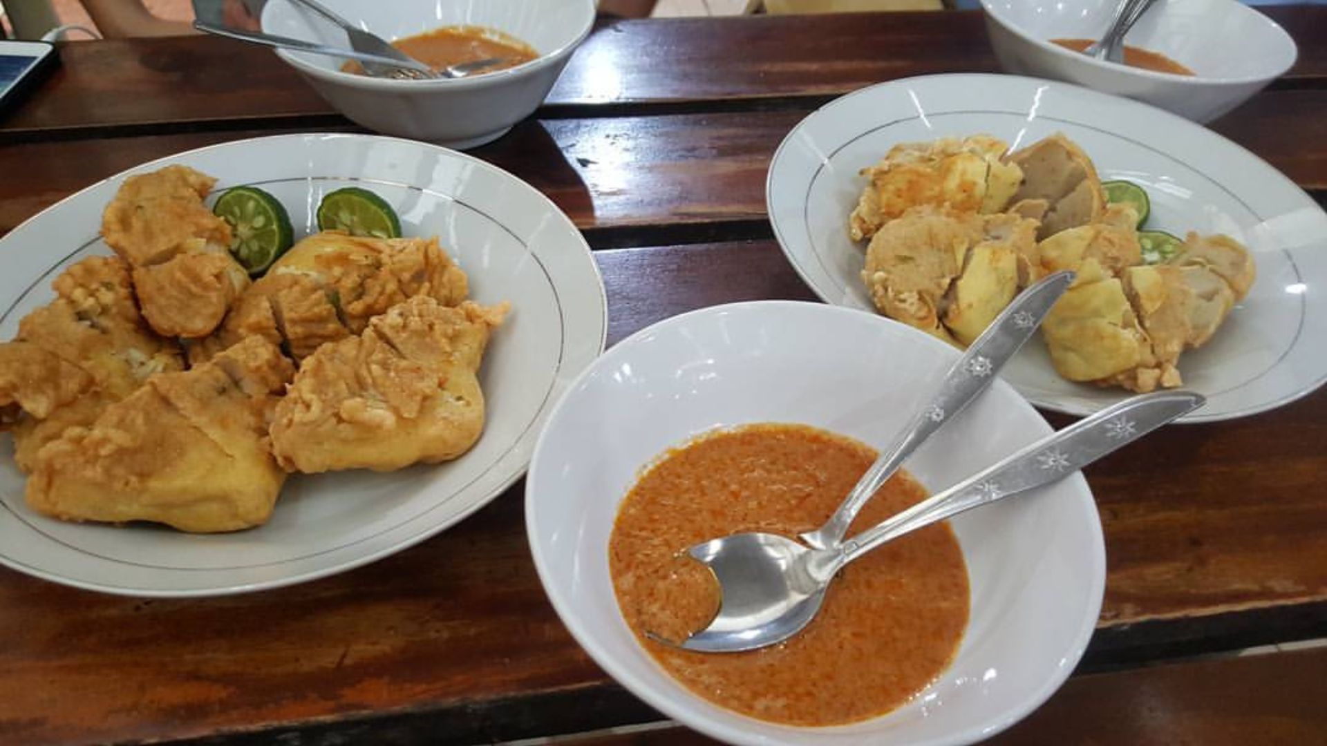 Banyak Diburu, 7 Makanan Ringan Khas Bandung ini Bisa Jadi Oleh-oleh ...