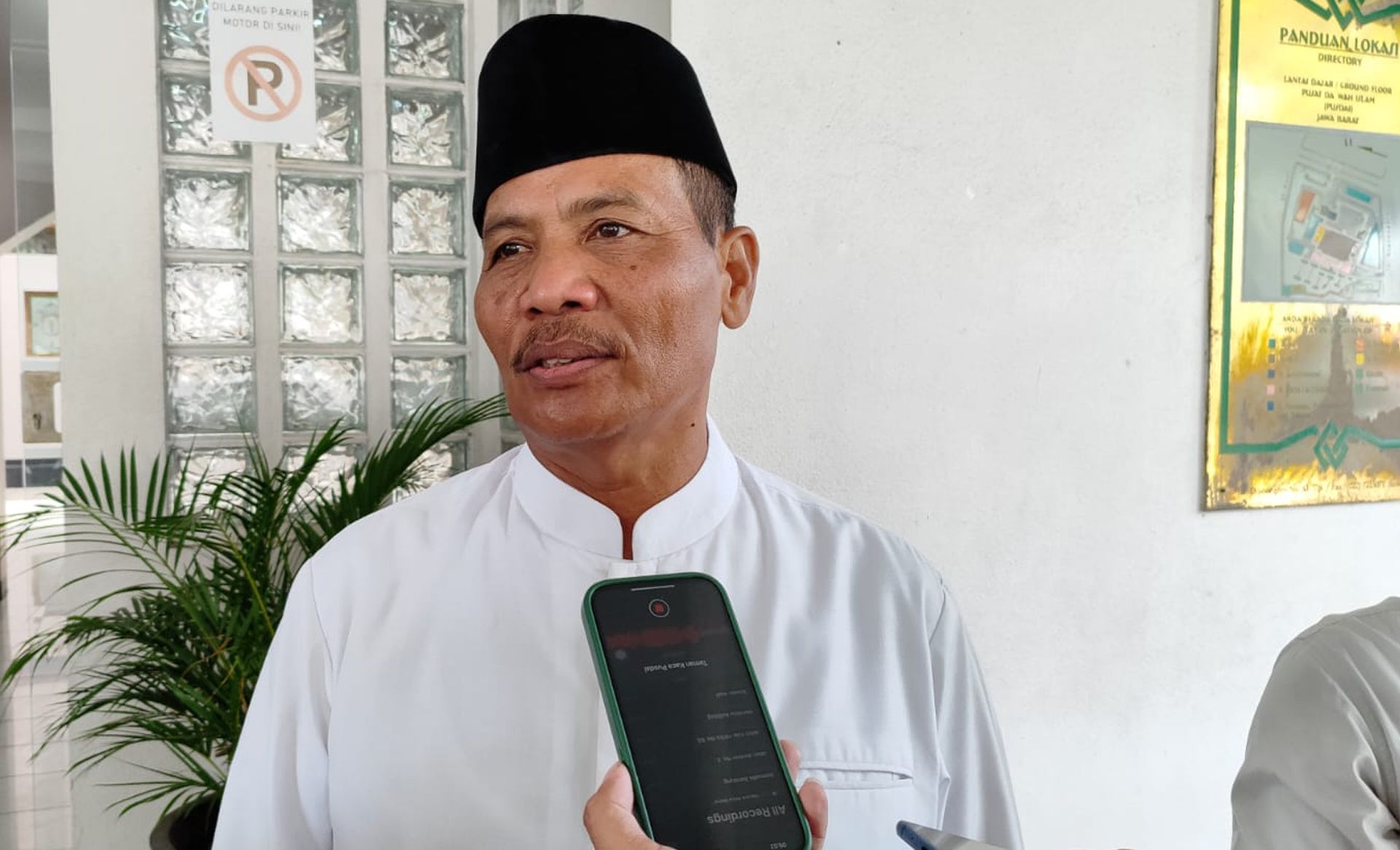Kepala Kantor Kementerian Agama Kota Bandung, Abdurrochim saat ditemui di Pusdai, Selasa 23 April 2024