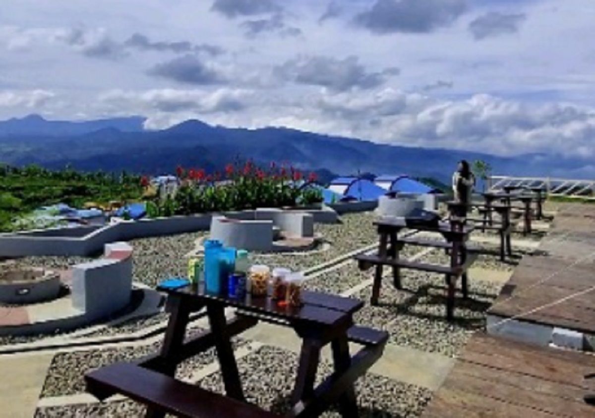 Camping Ground dan menikmati Pemandangan alam di Taman Langit Pangalengan.*