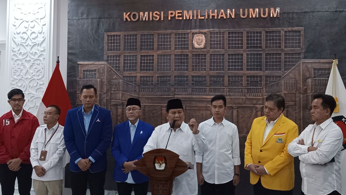 Presiden terpilih Prabowo Subianto dalam konferensi pers di Gedung KPU, Rabu (24/4/2024).