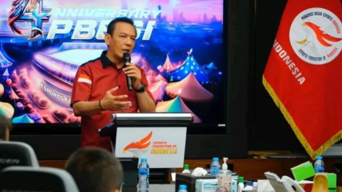 Ketua Harian Pengurus Besar Esports Indonesia Komisaris Jenderal Polisi Drs Bambang Sunarwibowo.