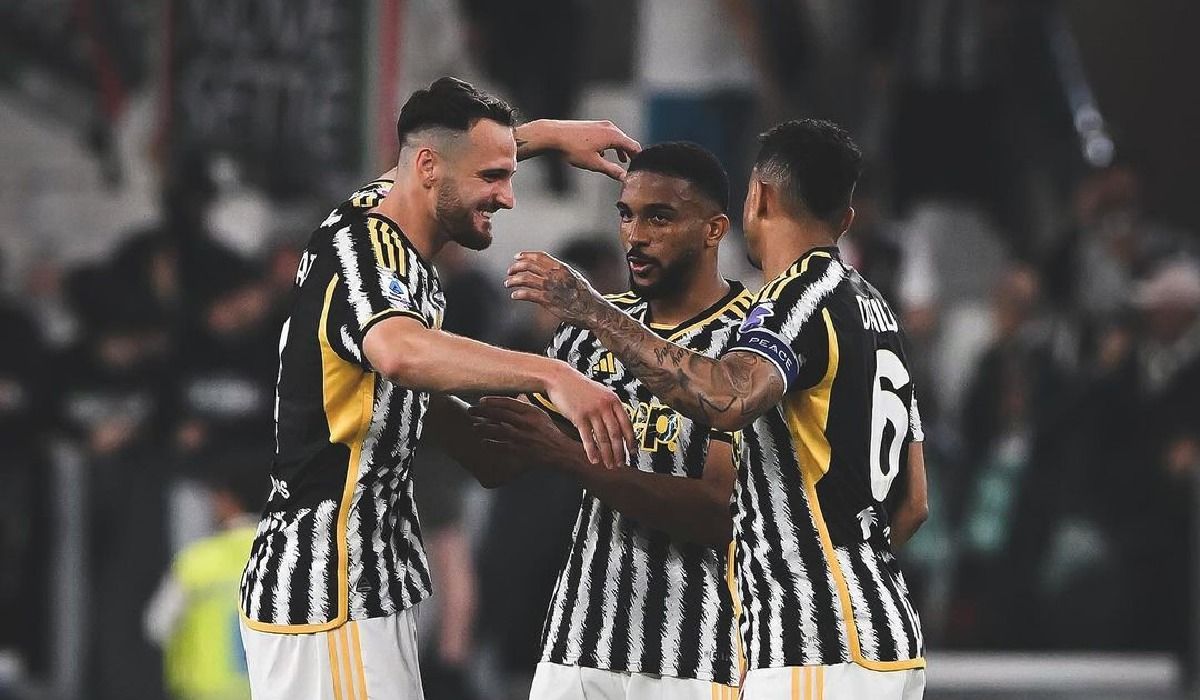 Link Live Streaming Juventus vs AC Milan Line Up dan Prediksi Skor Liga Serie A Italia Sabtu Ini