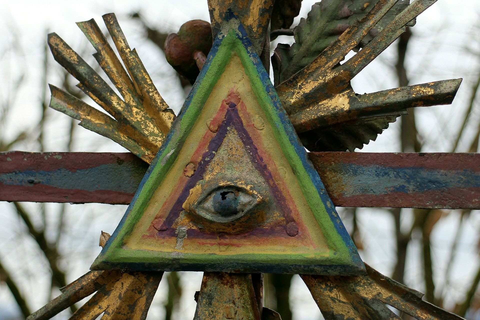 Ilustrasi lambang mata satu atau mata ilahi (all Seeing eye).