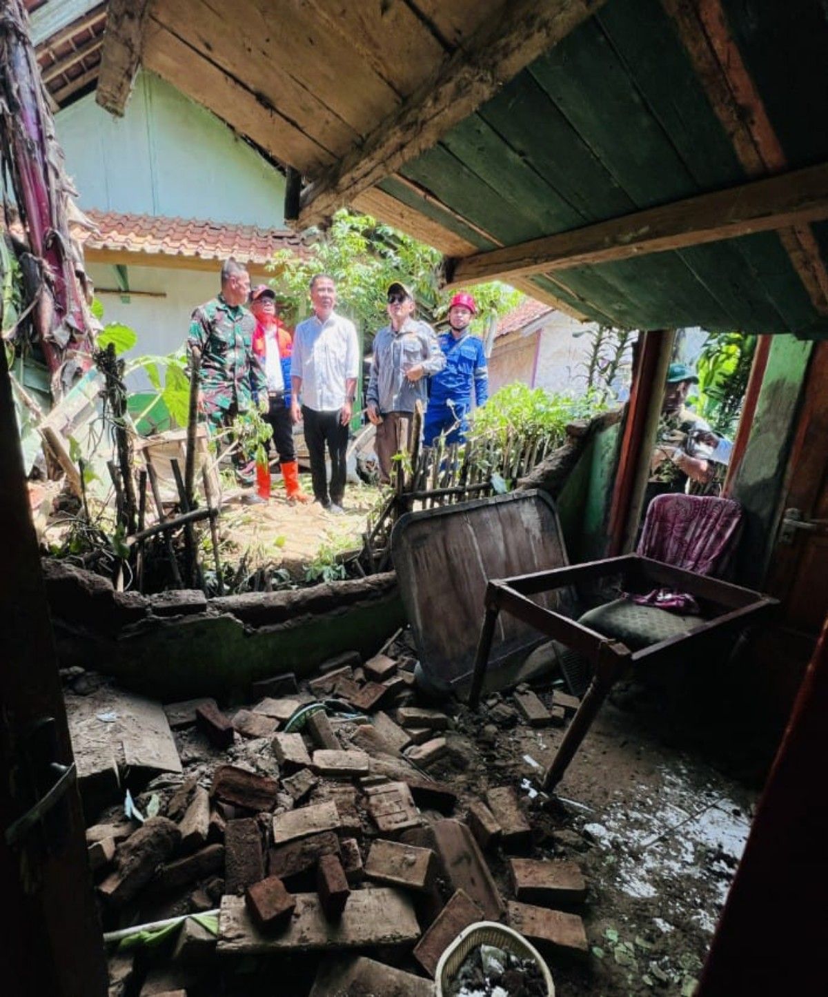 INFO Gempa hari Ini, baru saja Pj Gubernur Jabar cek lokasi dampak gempa Garut