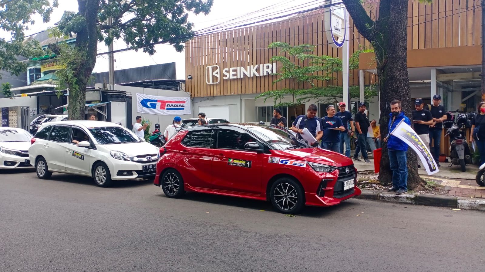 City Rally merupakan kegiatan olahraga otomotif yang dalam satu dasawarsa ini sangat digemari di Kota Bandung.*/ 
