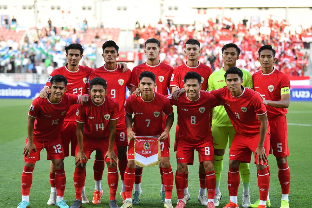 Timnas Indonesia U-23 harus kalah di babak semifinal Piala Asia U-23 2024 melawan Uzbekistan.