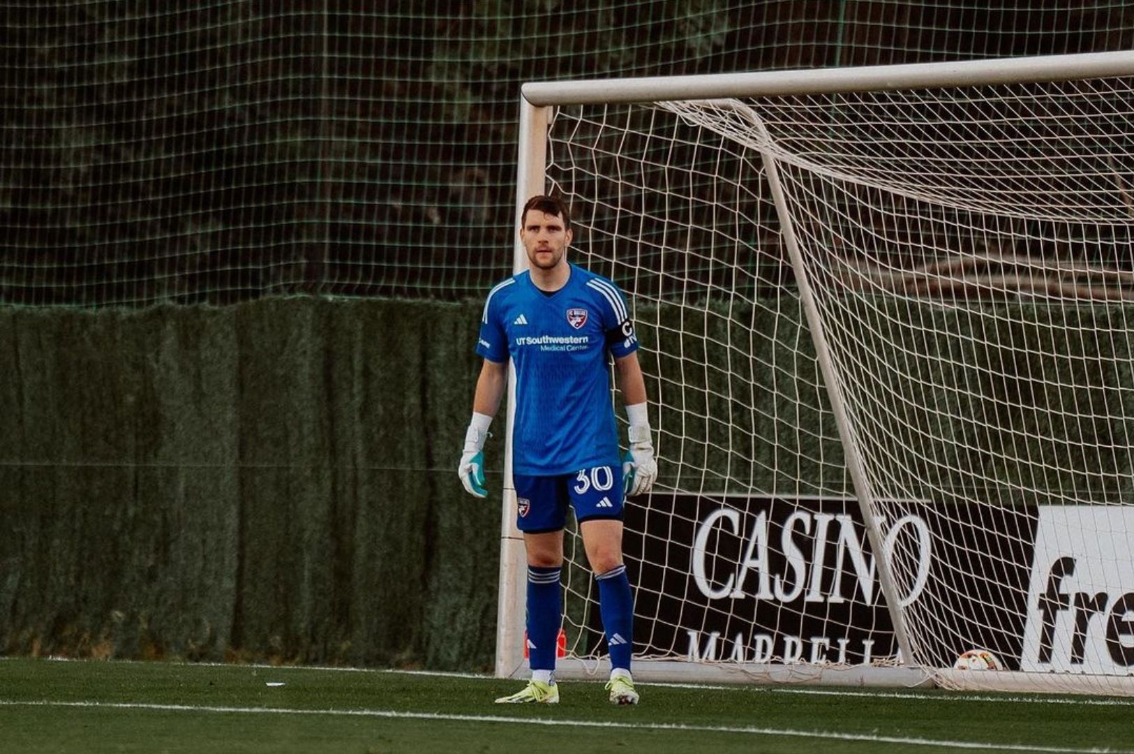 SAAAH! Resmi Jadi WNI Hari Ini, Berikut Profil Kiper MLS Maarten Paes ...