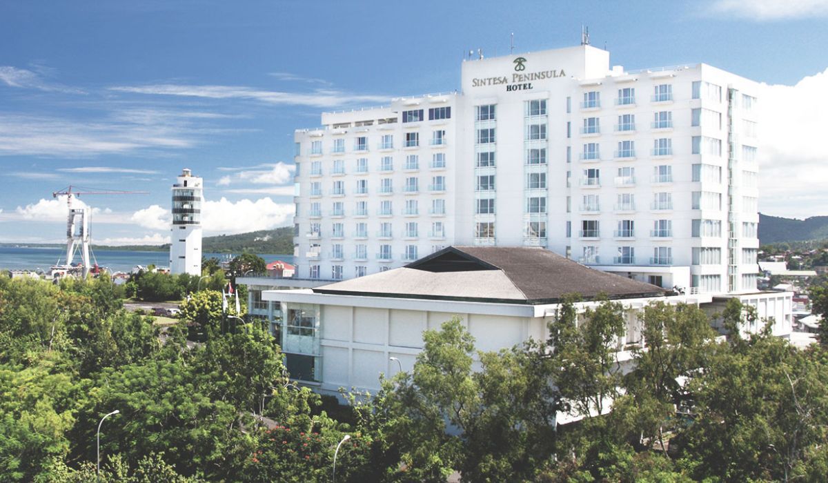 Hotel Sintesa Peninsula Manado salah satu hotel terbaik di Manado.
