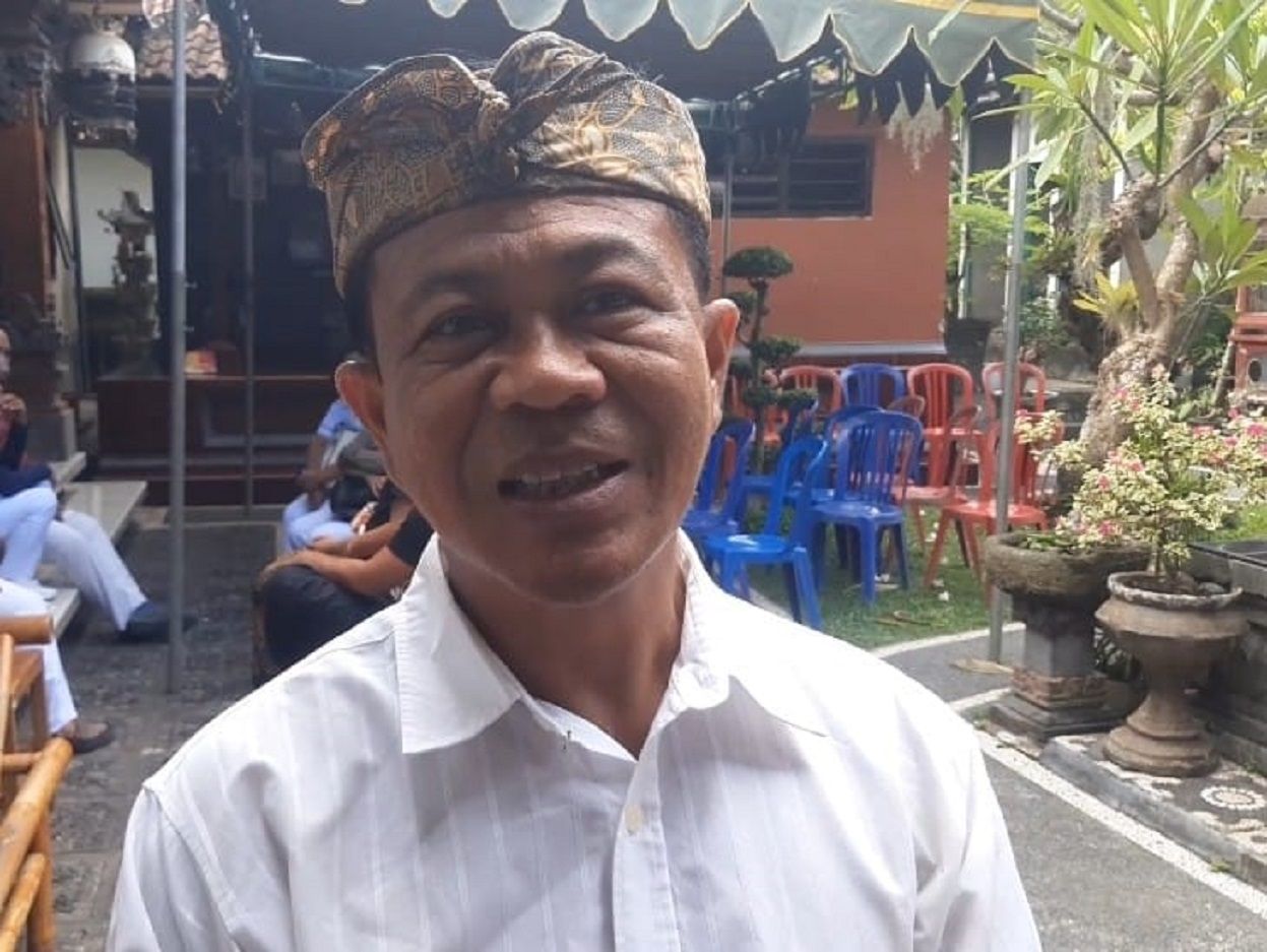 Paman Putu Satria berharap kasus kematrian keponakannya ini tak mandek usai jadi viral.