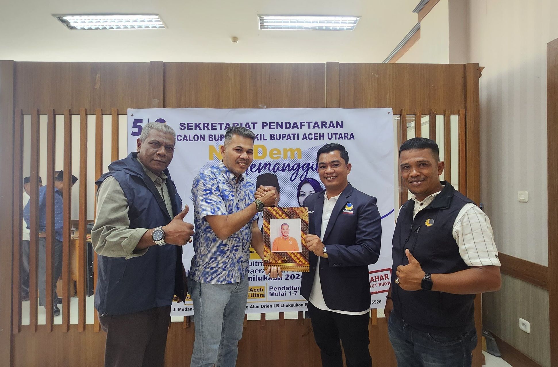 Misbahul Munir mendaftarkan dirinya sebagai bakal calon Bupati Aceh Utara ke Partai NasDem