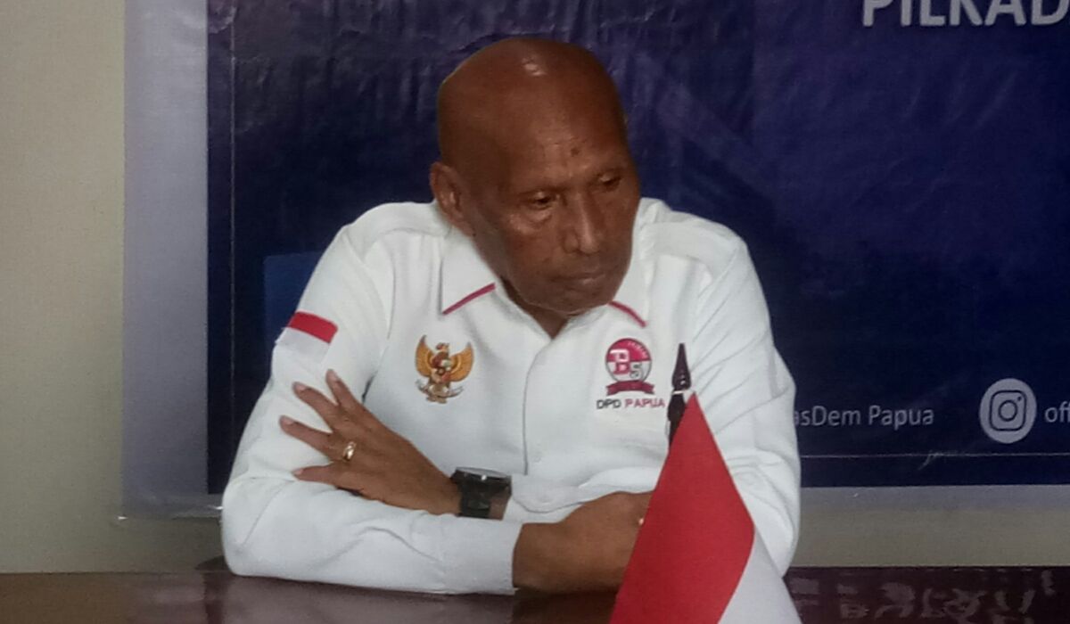 Benhur Tomi Mano ungkap siapa wakilnya di Pilgub Papua 2024