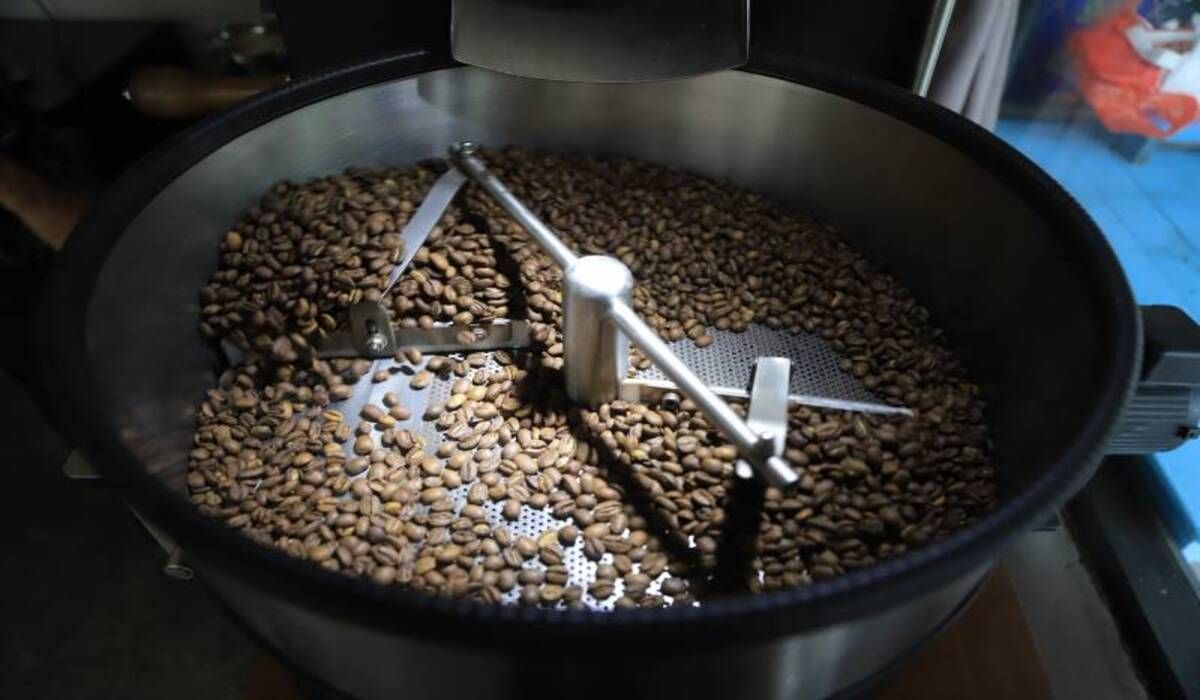 Street House Coffee memiliki mesin roasting biji kopi sendiri