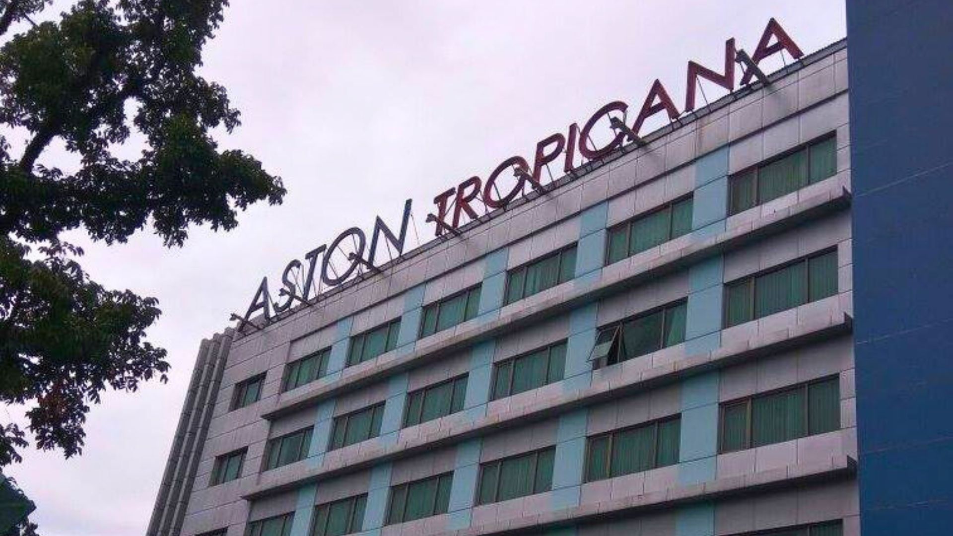 ASTON Tropicana Hotel Bandung, salah satu hotel favorit di Bandung ./ Facebook/ ASTON Tropicana Hotel Bandung