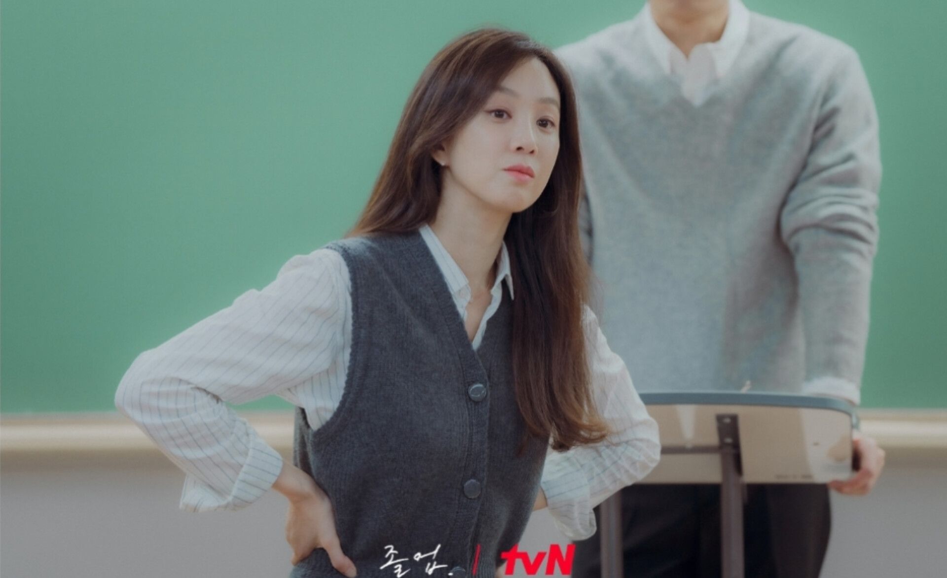 Spoiler Episode 4 The Midnight Romance in Hagwon: Lee Joon Ho dan Seo Hye Jin Hadapi Situasi Tidak Terduga