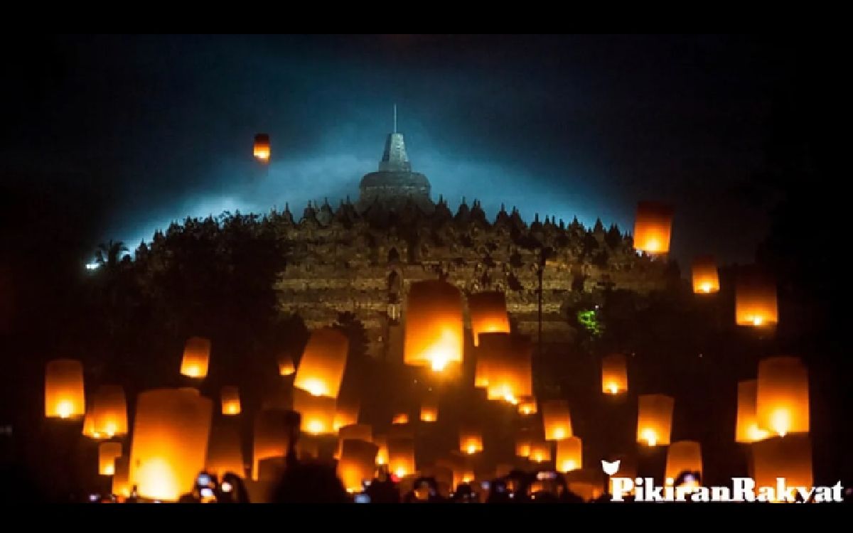 Ilustrasi./Info pembelian tiket festival lampion Candi Borobudur 2024.