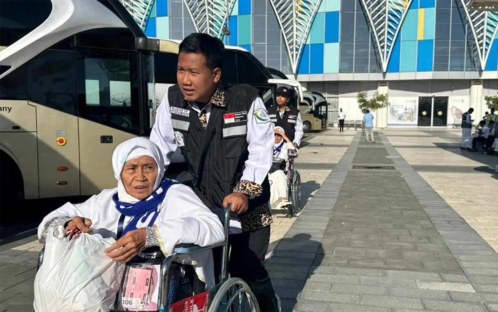 Di hari kesembilan ini, jemaah haji Indonesia yang sudah berada di Arab Saudi sebanyak 139 kloter. Tahun ini Kemag utamakan pelayanan Lansia