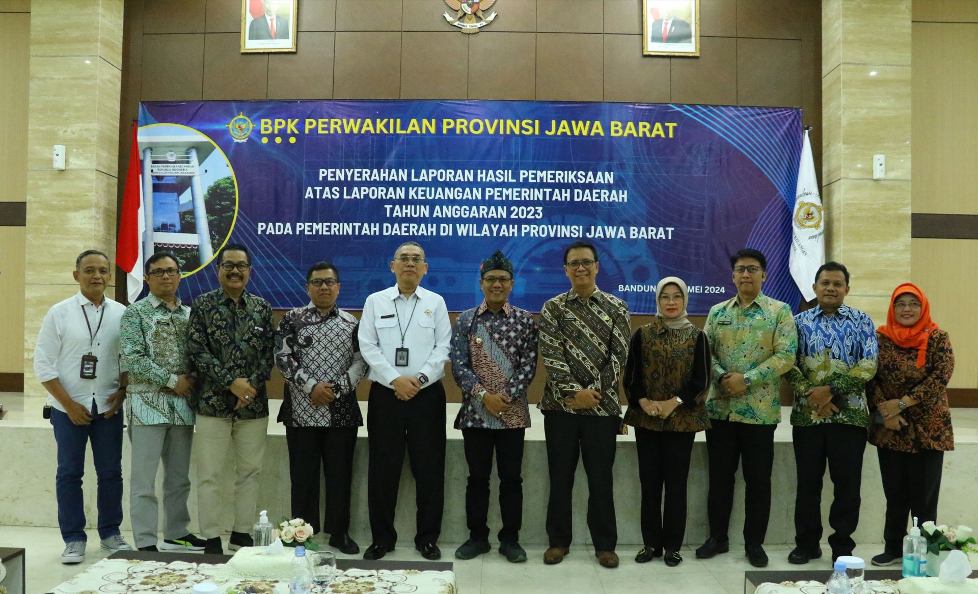 Pemerintah Kabupaten Bandung kembali meraih Opini Wajar Tanpa Pengecualian WTP sebanyak 8 kali berturut-turut dari Badan Pemeriksa Keuangan BPK