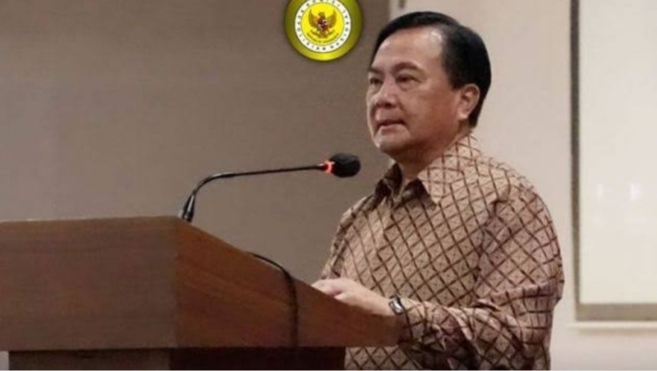 Ketua Harian Kompolnas Benny Mamoto mengatakan, bahwa dari hasil klarifikasi kepada Polda Jawa Barat, penyidik masih terus melakukan pengejaran terhadap ketiga pelaku yang masih buron.