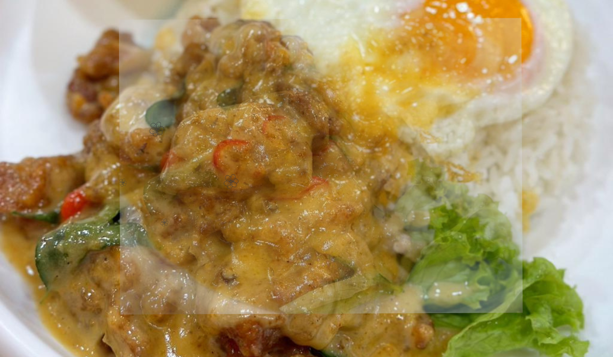 Salted egg chicken masakan asal Tiongkok yang kini digemari masyarakat asia dan Indonesia serta kota Medan 