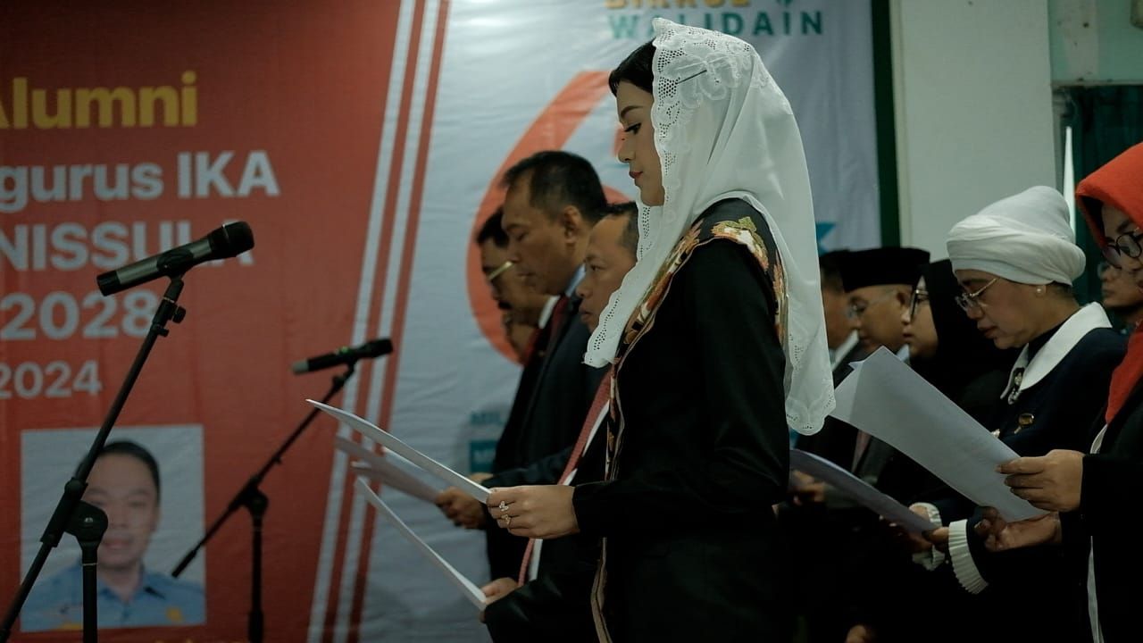 Megawati Prabowo Dilantik Jadi Wasekjen IKA PDIH Unissula Semarang Periode 2024-2028.