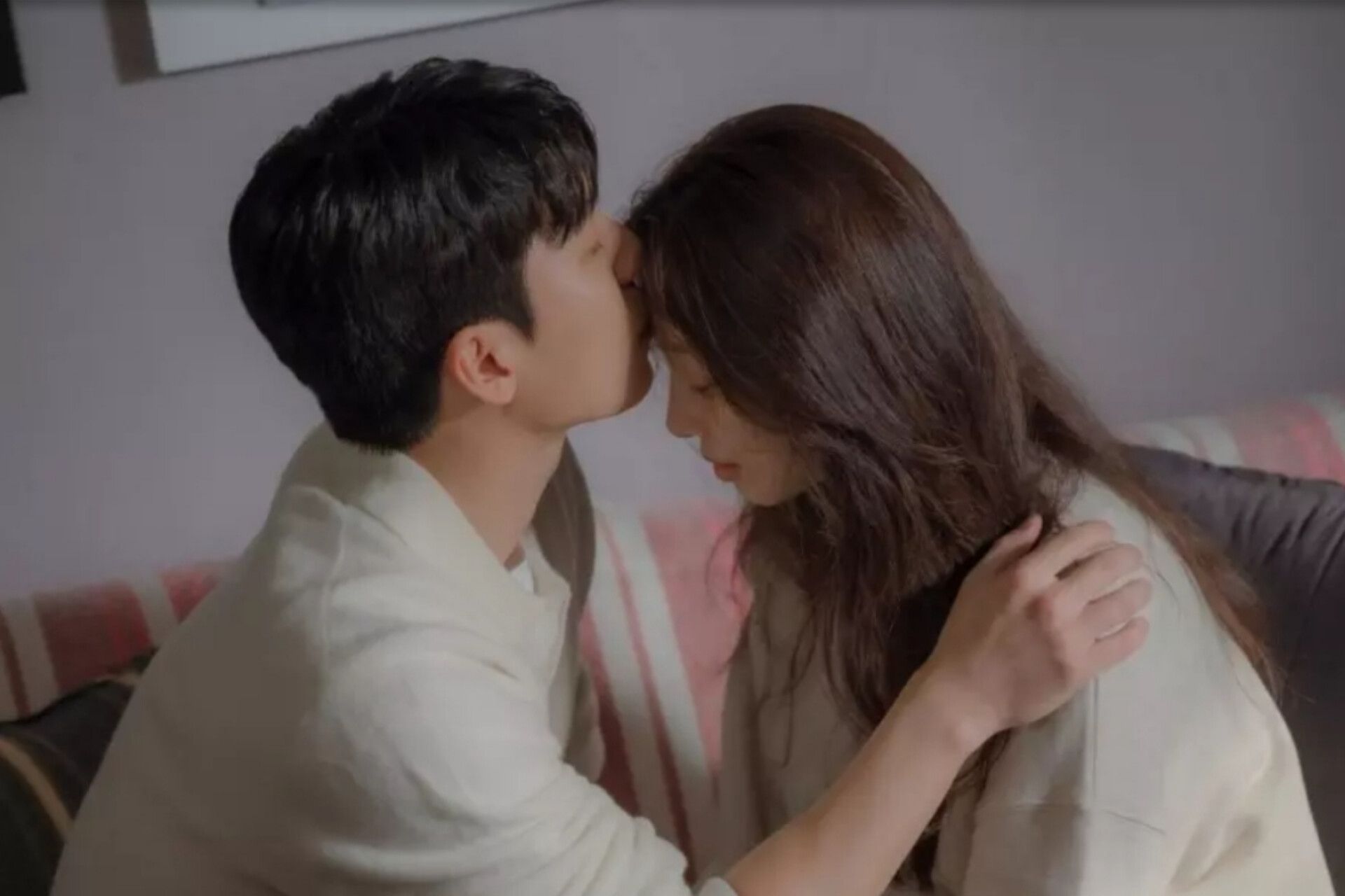 Spoiler Episode 8 The Midnight Romance in Hagwon: Lee Joon Ho Bermalam di Rumah Seo Hye Jin