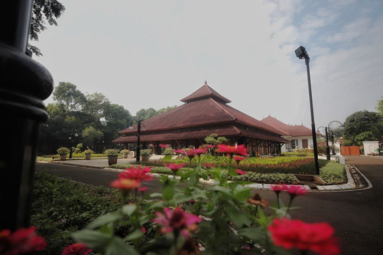 Pendopo Kota Bandung: Jejak Bersejarah di Tengah Kegemilangan Modernitas