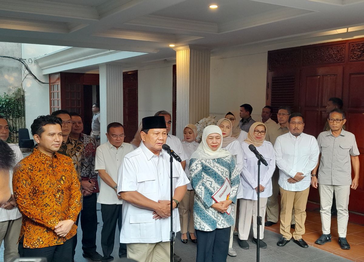 Prabowo mengumumkan bahwa Partai Gerindra mengusung Khofifah Indar Parawansa dan Emil Dardak maju di Pilgub Jatim 2024.
