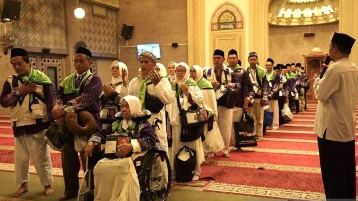 Jemaah haji asal Kota Bogor bersiap menuju Mekkah untuk melaksanakan ibadah haji.