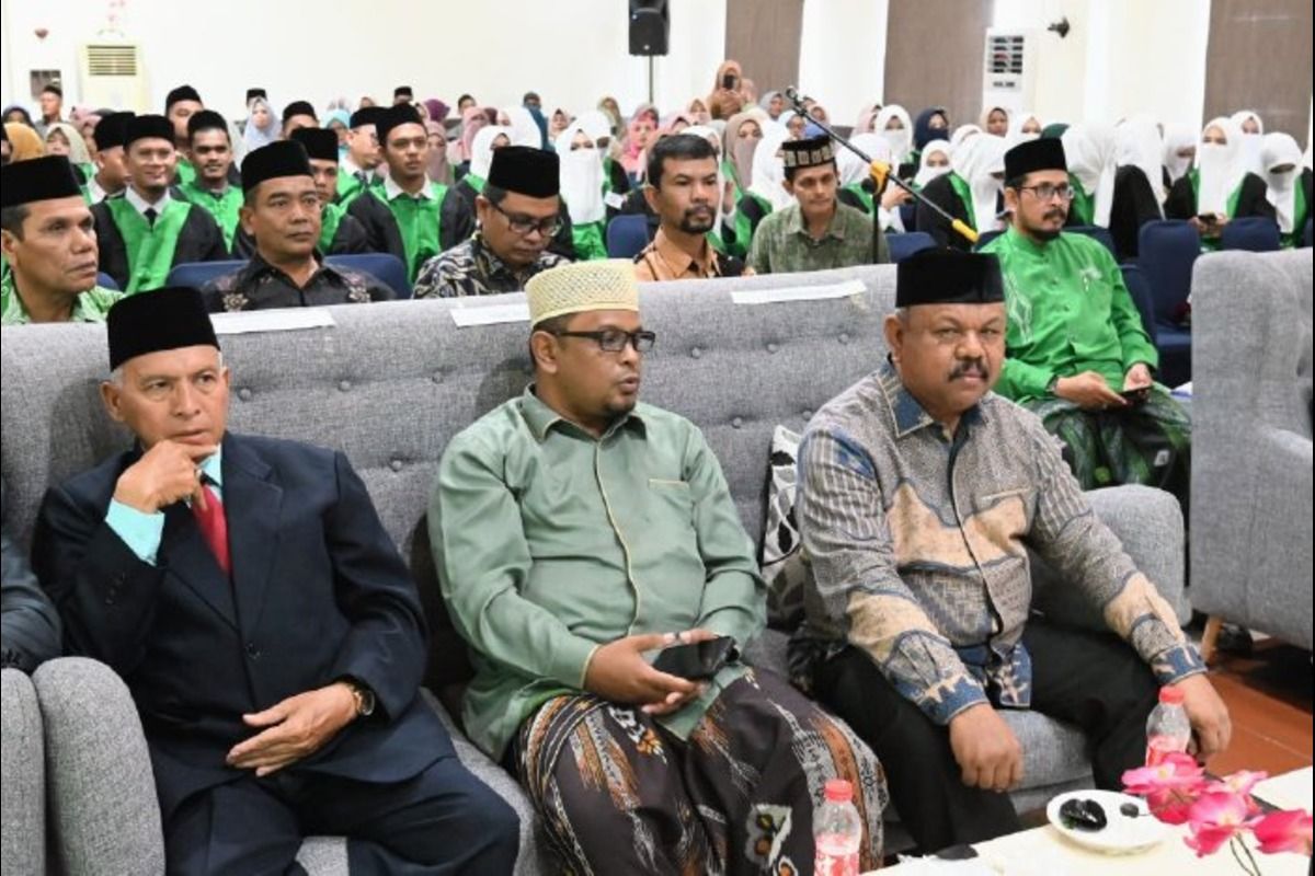 Kadis Syariat Islam Aceh Besar Rusdi SSos MSi menghadiri acara STISNU di Hotel Permata Hati, Gampong Meunasah Manyang PA, Aceh Besar, Minggu (09/06/2024)