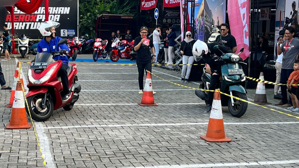Balapan adu lambat, kompetisi balapan motor terlambat dan terstabil yang diadakan di Honda Community Auto Contest Sabtu 8 Juni 2024 