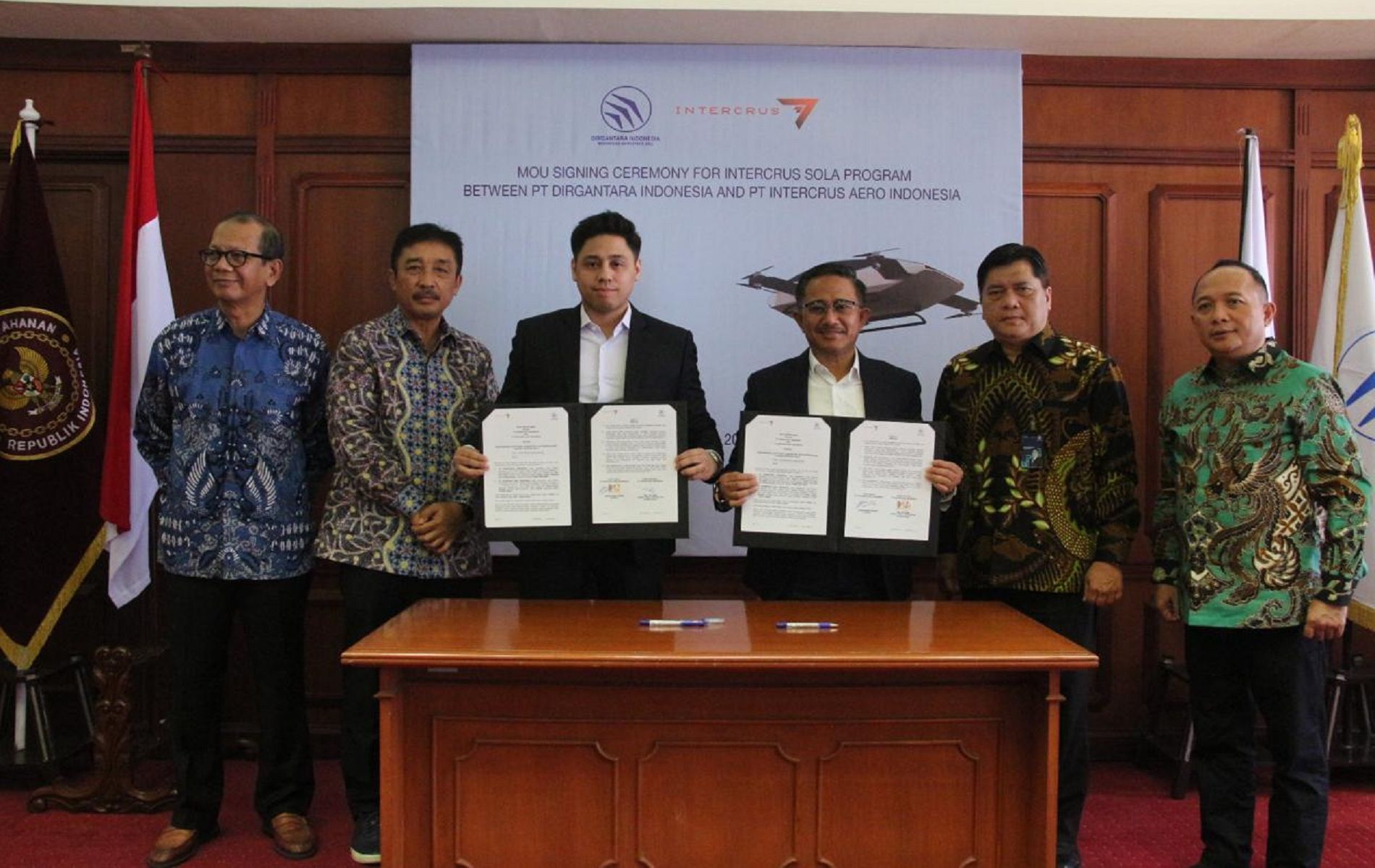 PTDI dan PT Intercrus Aero Indonesia Sepakat Kembangkan Taksi Udara Listrik 
