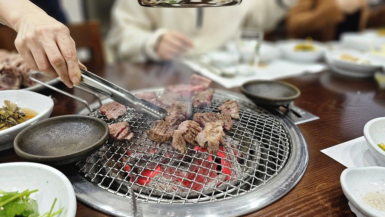 Ilustrasi korean food di Sumedang. 
