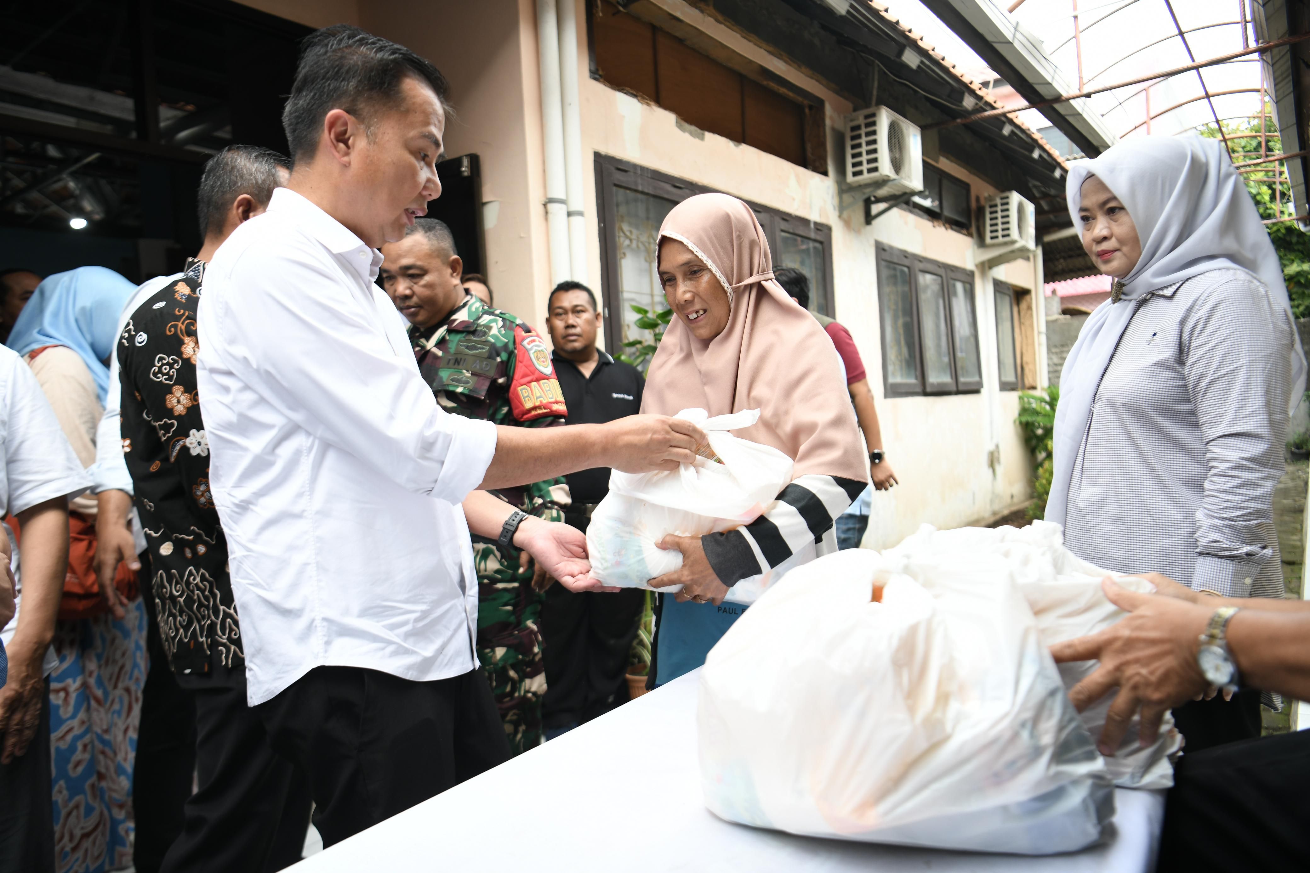 Pj Gubernur Jabar Bey Machmudin meninjau pelaksanaan Opadi di Cirebon