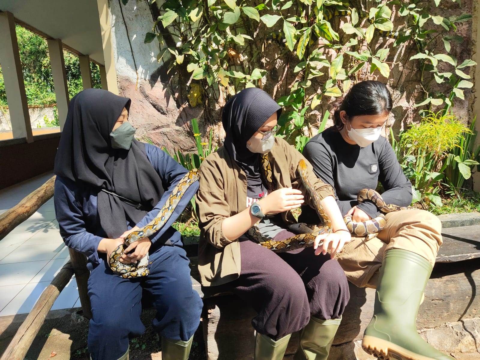 Program "Teenage Zookeeper Traning" di Bandung Zoo