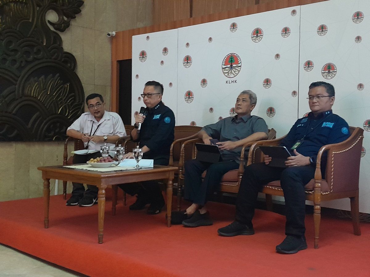 Konferensi pers di Gedung Manggala Wanabakti KLHK, Jakarta, Kamis, 20 Juni 2024.