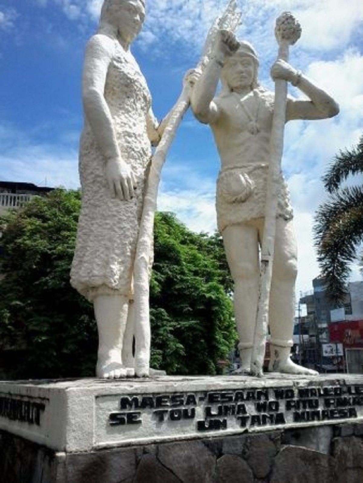 Patung Toar Lumimuut di Kota Manado (Foto: Istimewa)