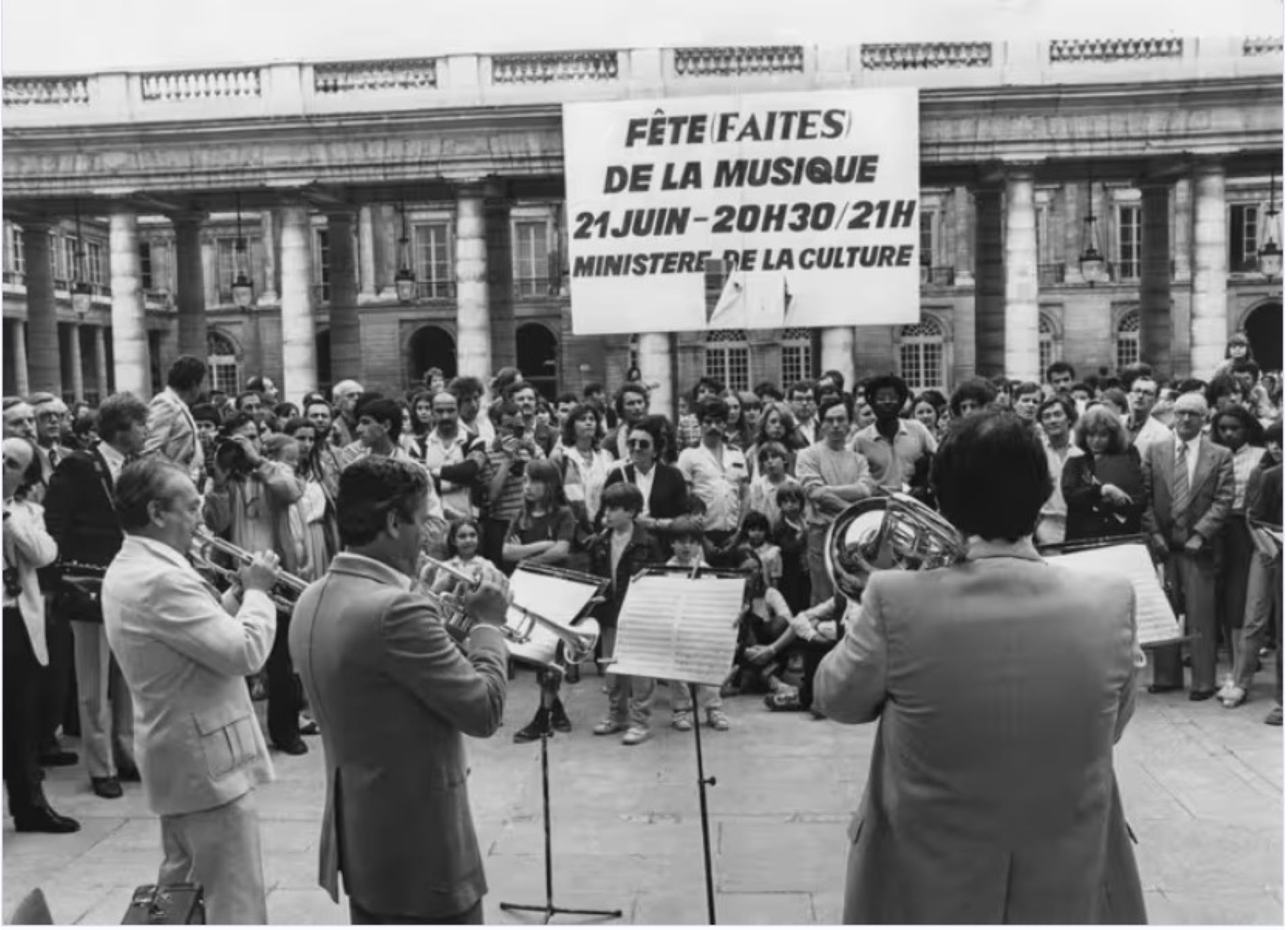 Perayaan Fête de la Musique pertama di Perancis 1981/