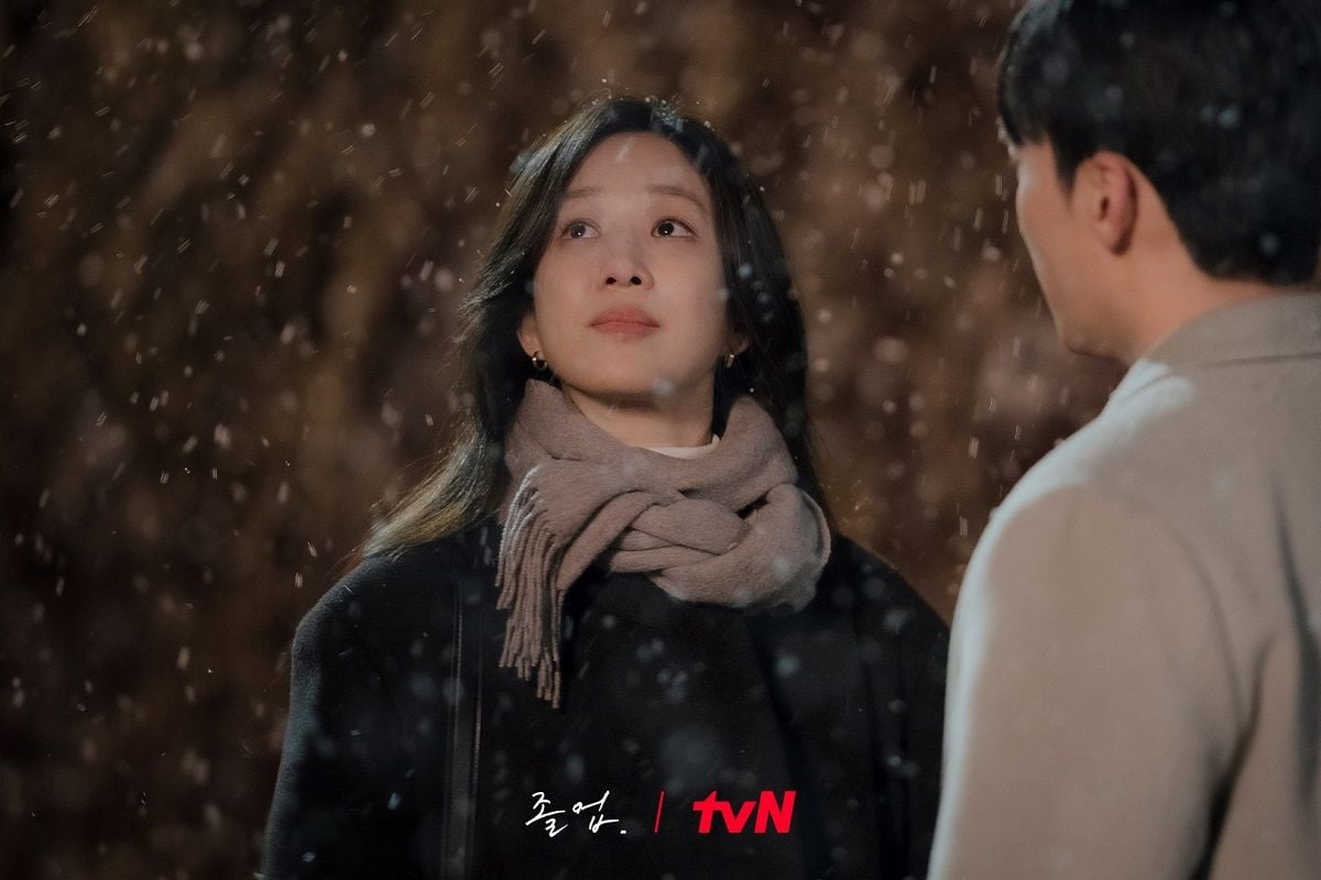 Drama The Midnight Romance in Hagwon episode 13.