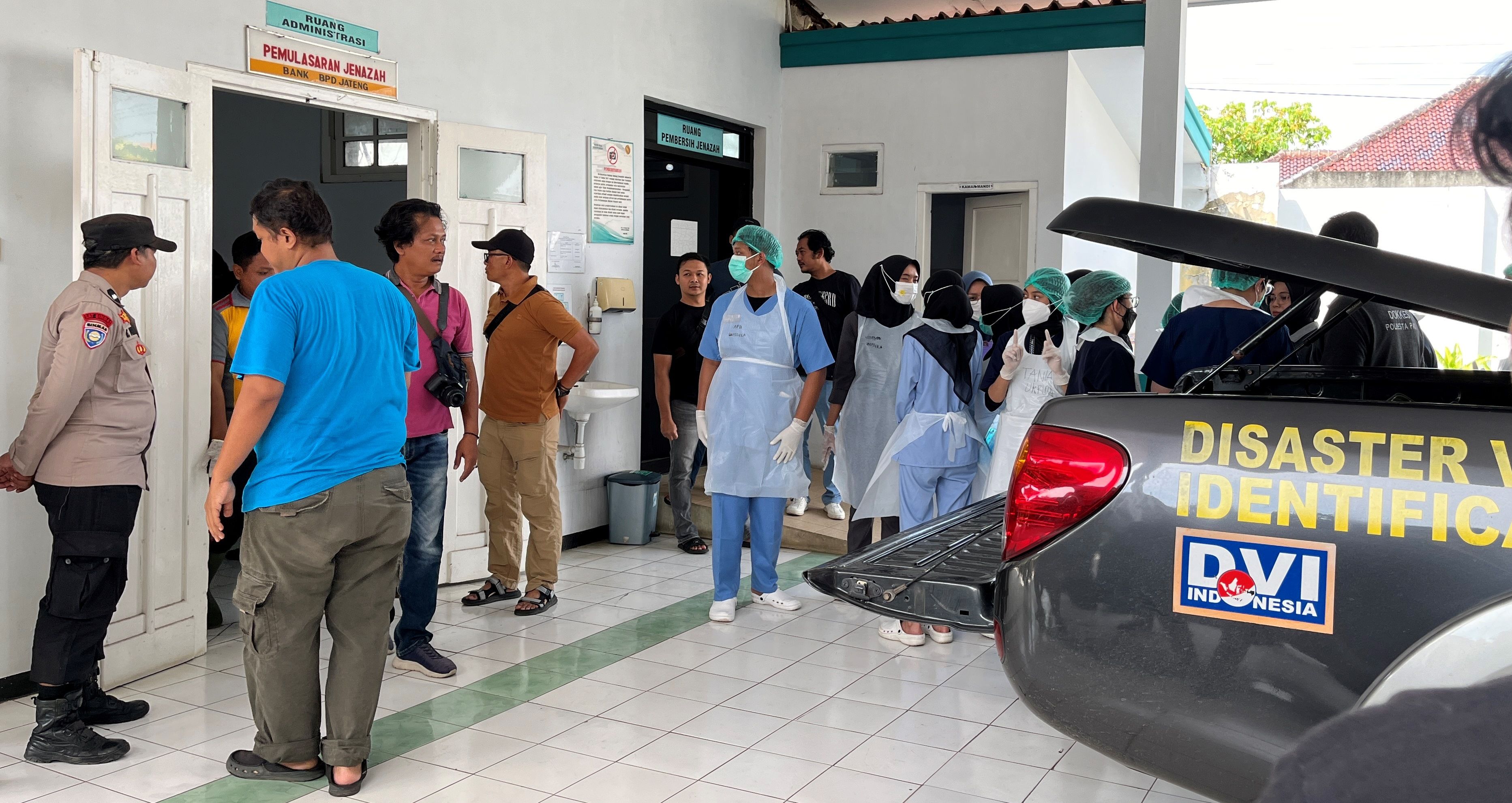 Tim Biddokkes Polda Jawa Tengah dan Polresta Pati menggelar autopsi jenazah korban di RSUD RAA Soewondo Pati, Minggu 30 Juni 2024