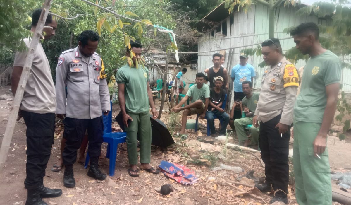 Aparat kepolisian tengah menyelidiki bayi tanpa kaki yang ditemukan di Desa Lamawohong, Solor Barat.//